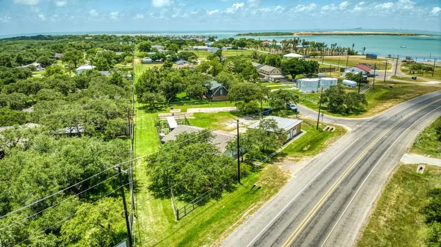 102 Woodhaven Drive, Ingleside On The Bay, TX 78362 - #3