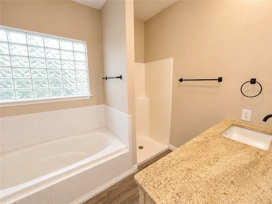 1422 W Deberry Avenue, Aransas Pass, TX 78336 - #3