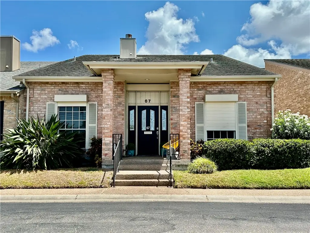 67 Lake Shore Drive, Corpus Christi, TX 78413 - #1
