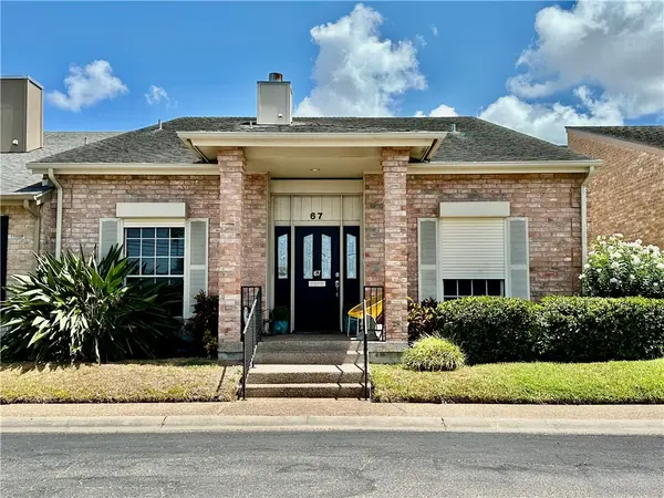 67 Lake Shore Drive, Corpus Christi, TX 78413