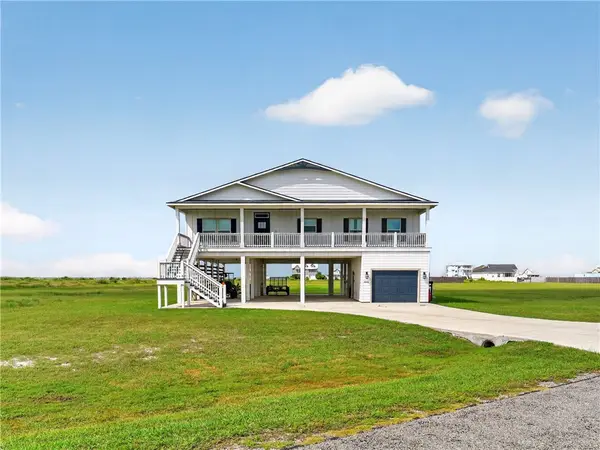 1504 Cape Velero Drive, Rockport, TX 78382