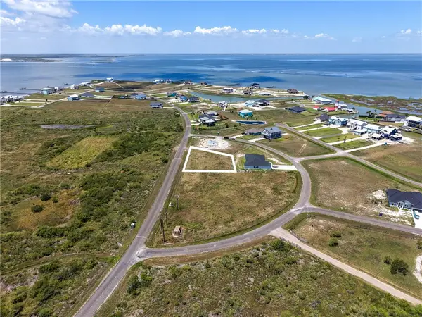 1365 Cape Velero Drive, Rockport, TX 78382