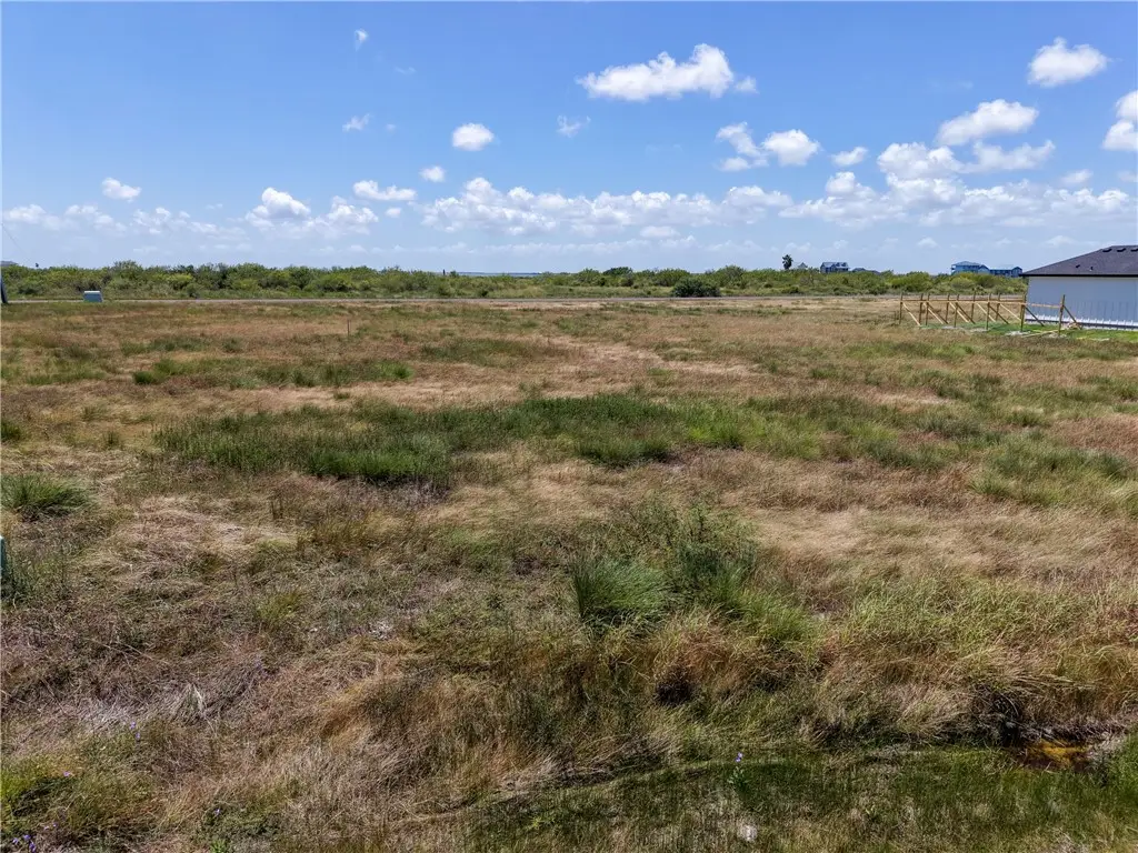 16 Northpointe Circle, Rockport, TX 78382 - #1