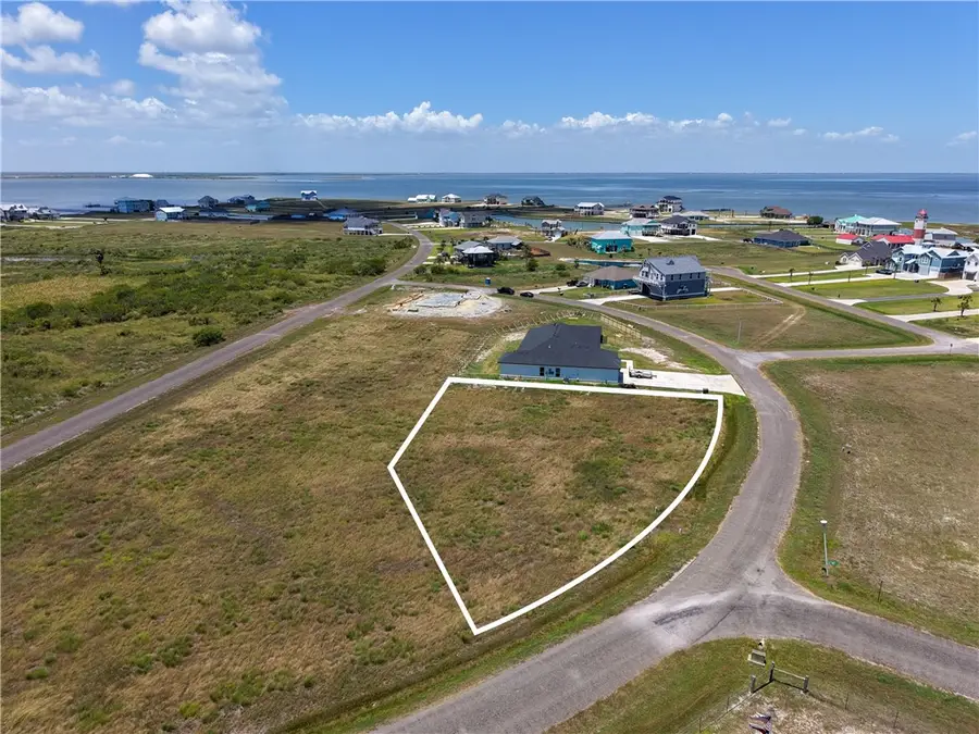 16 Northpointe Circle, Rockport, TX 78382 - #3