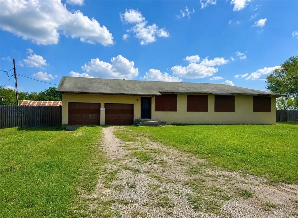 4522 County Road 52, Robstown, TX 78380 - #1