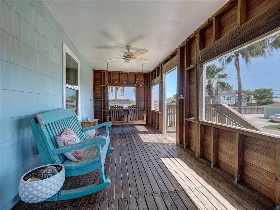 321 S Gulf Street, Port Aransas, TX 78373 - #3