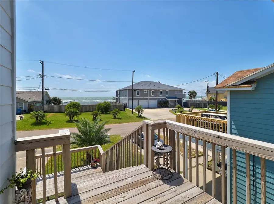 202 Causeway Street, Portland, TX 78374 - #3
