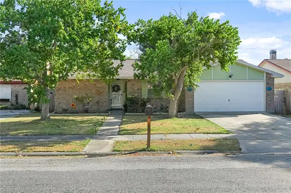 7441 Spitfire Drive, Corpus Christi, TX 78412