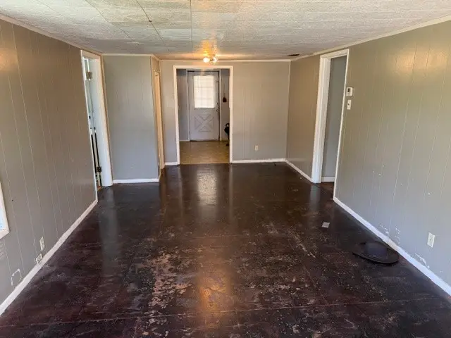 1113 E Steiner Street, Beeville, TX 78102 - #2