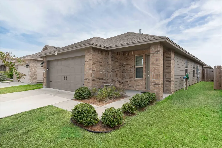 7609 Herd Rider Ln, Corpus Christi, TX 78414 - #3