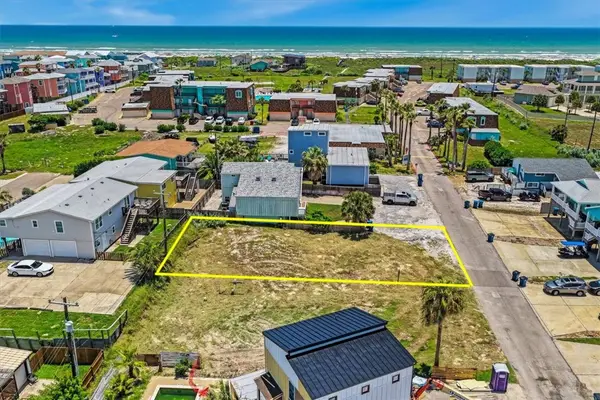 617 Island Retreat Road, Port Aransas, TX 78373