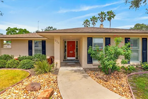 334 Cape Cod Drive, Corpus Christi, TX 78412