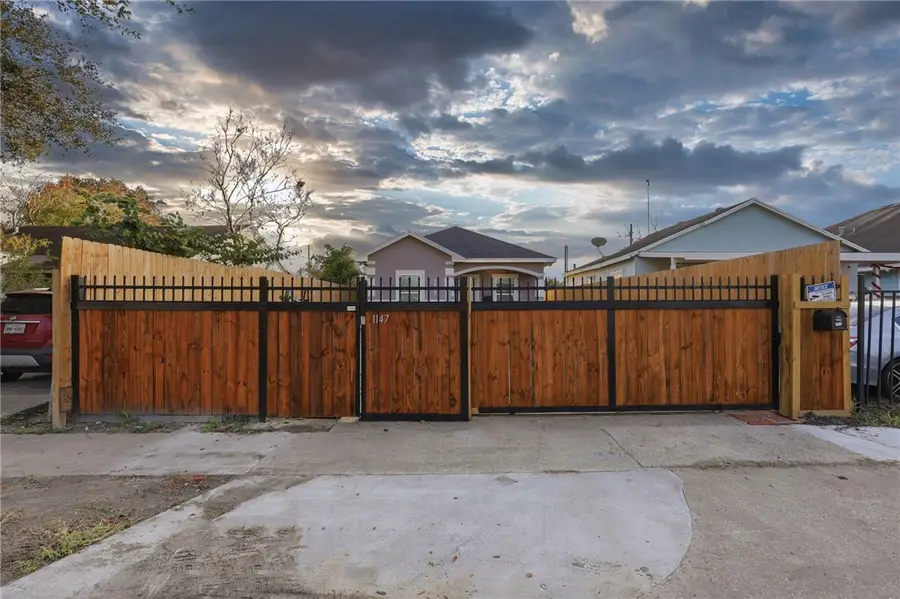 1147 Lolita Street, Corpus Christi, TX 78416 - #3