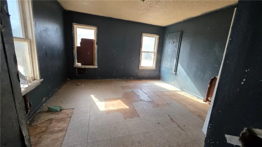 328 W Avenue D, Robstown, TX 78380 - #2
