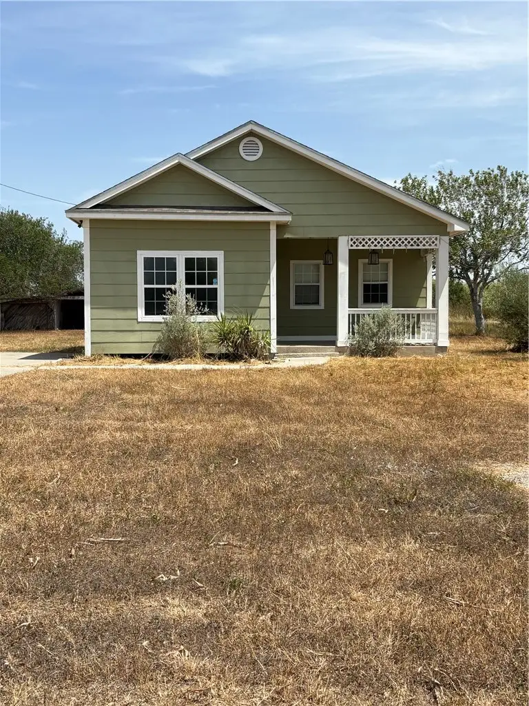 131 W Oregon Street, Bishop, TX 78343 - #1