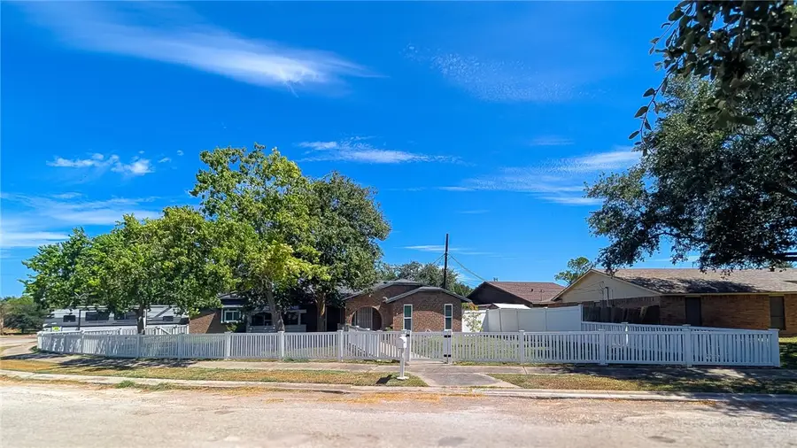 4913 Creekbend, Corpus Christi, TX 78413 - #3
