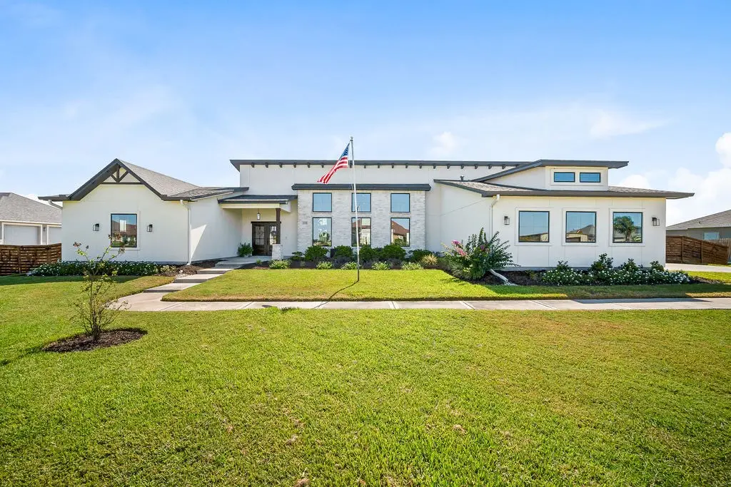 2326 Loxley Drive, Corpus Christi, TX 78415 - #1