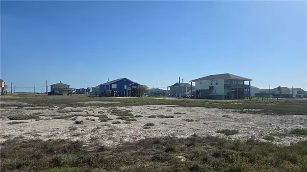 246 Kingfish Drive, Rockport, TX 78382