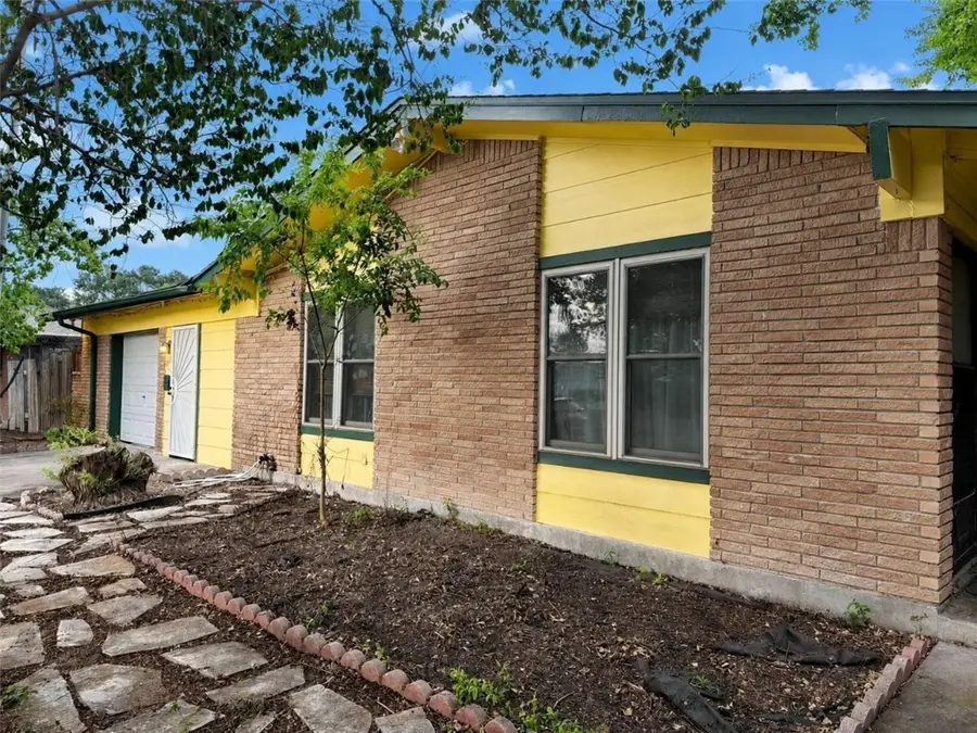 814 Crestview Drive, Corpus Christi, TX 78412 - #2