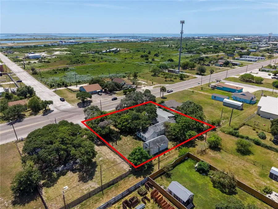 460 N Commercial, Aransas Pass, TX 78336 - #3