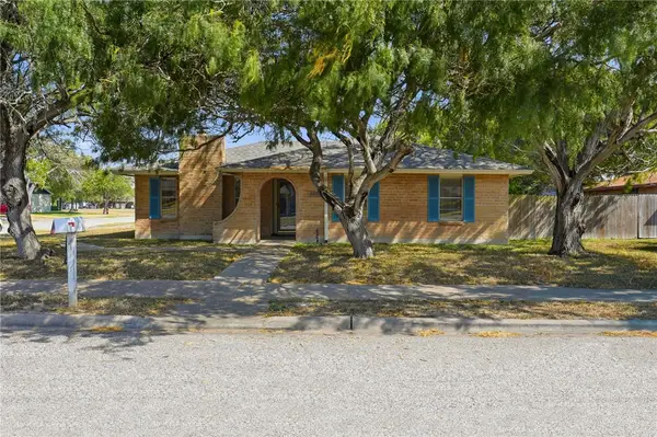 2007 Memorial Parkway, Portland, TX 78374