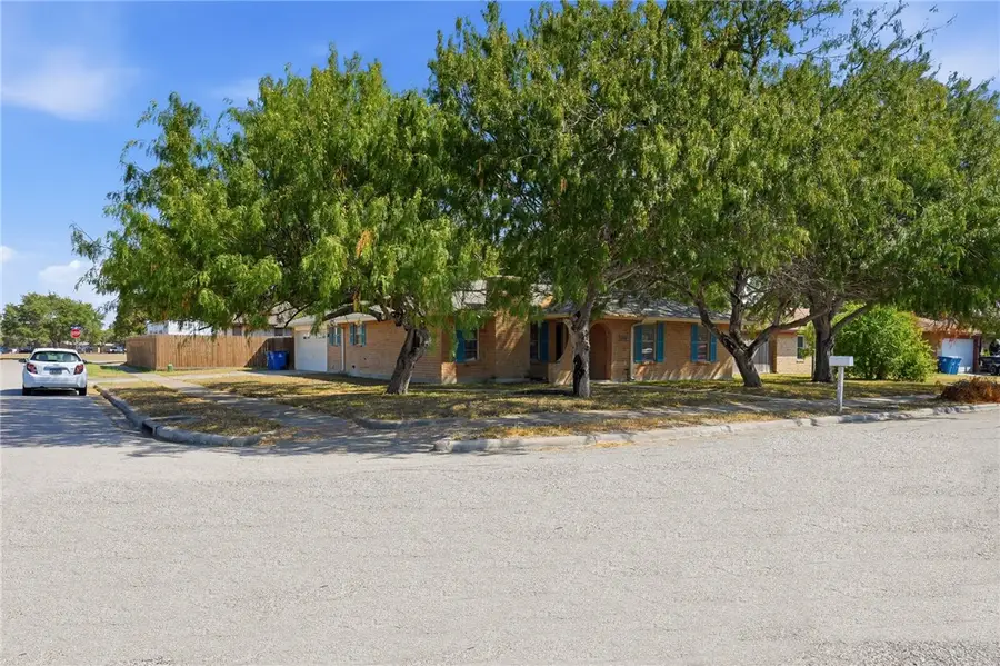 2007 Memorial Parkway, Portland, TX 78374 - #2