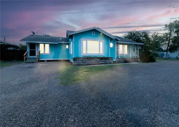 325 S Saunders Street, Aransas Pass, TX 78336