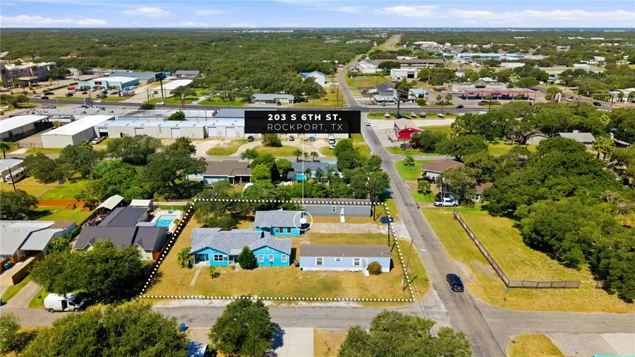203 S 6th Street, Rockport, TX 78382 - #2