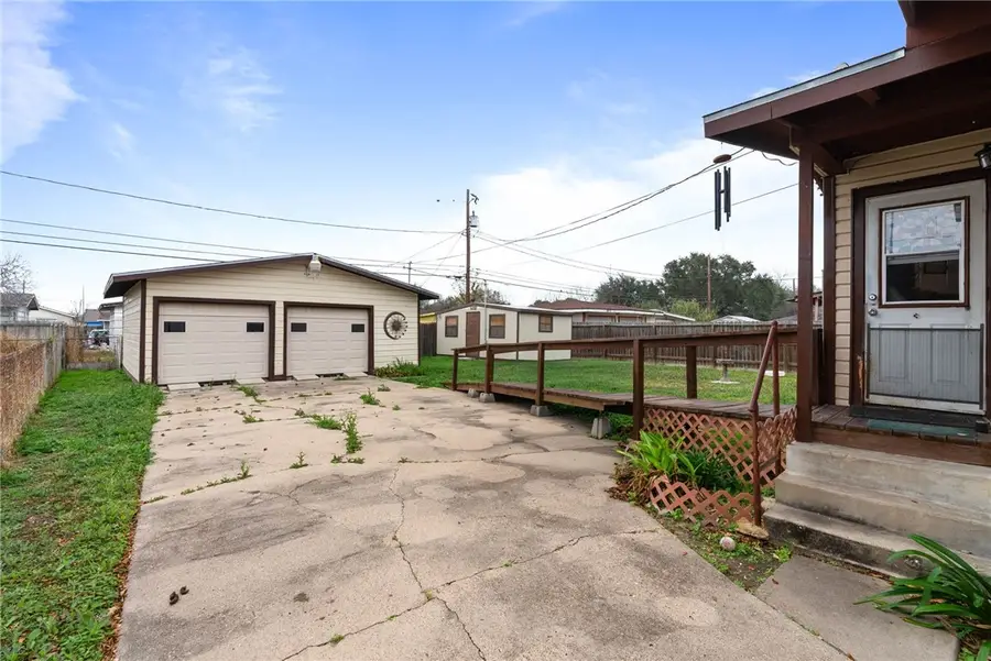 3906 Pyle Drive, Corpus Christi, TX 78415 - #3