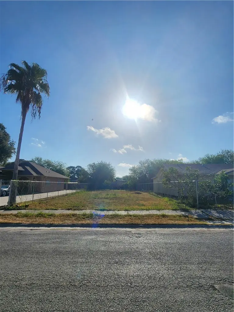 742 Cheyenne Street, Corpus Christi, TX 78405 - #1