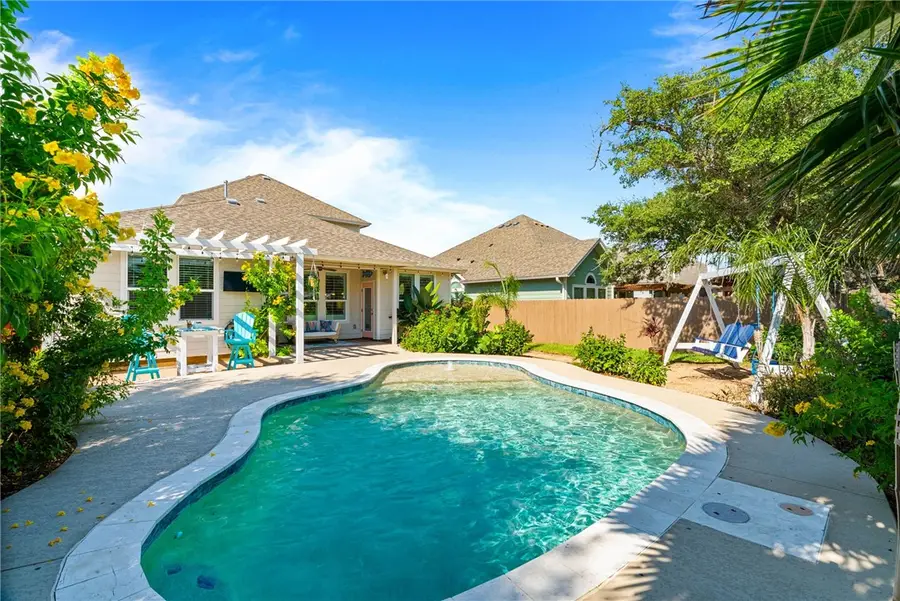 109 Shadow Moss Lane, Rockport, TX 78382 - #2