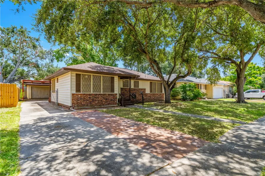 4122 Cott Street, Corpus Christi, TX 78411 - #2