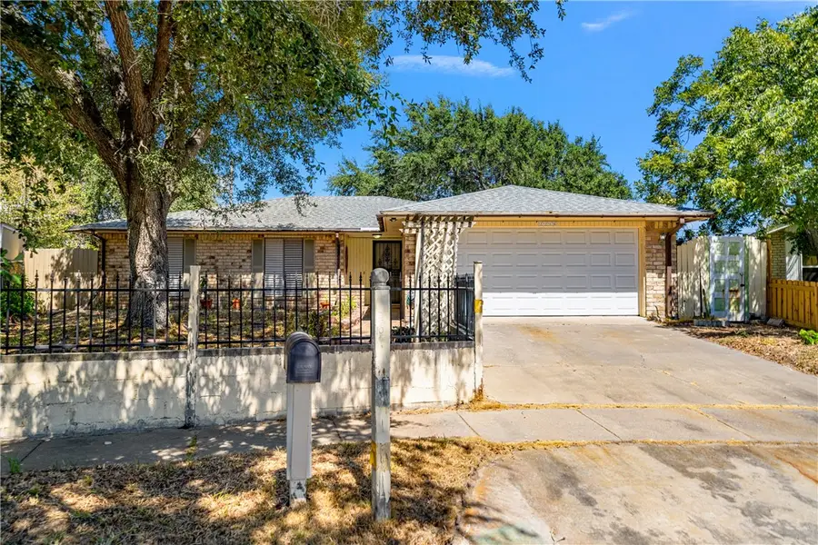 2210 Brighton Drive, Corpus Christi, TX 78418 - #2
