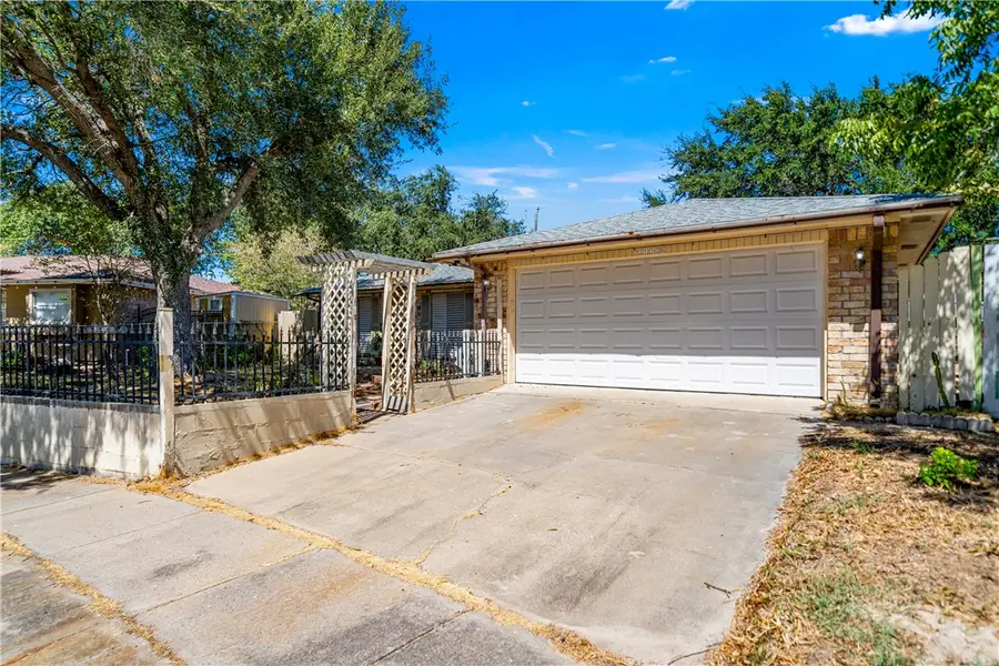 2210 Brighton Drive, Corpus Christi, TX 78418 - #3