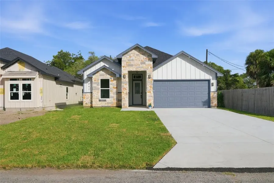 1041 S Mccampbell, Aransas Pass, TX 78336 - #2