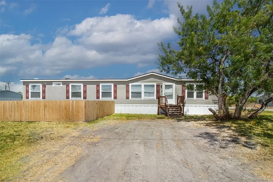 301 Industrial Street, Taft, TX 78390 - #2