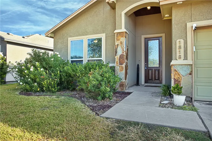 1818 Bay Landing Drive, Portland, TX 78374 - #2