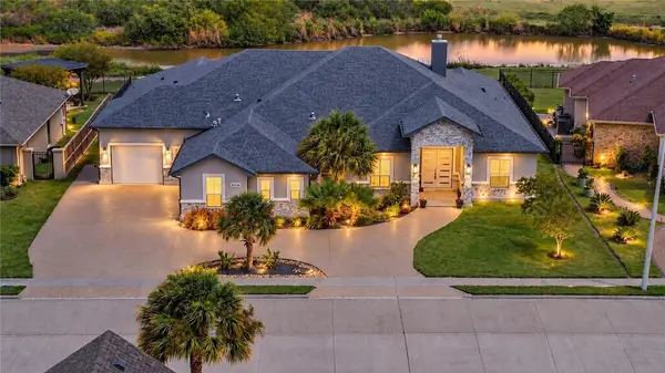 57 W Bar Le Doc Drive, Corpus Christi, TX 78414