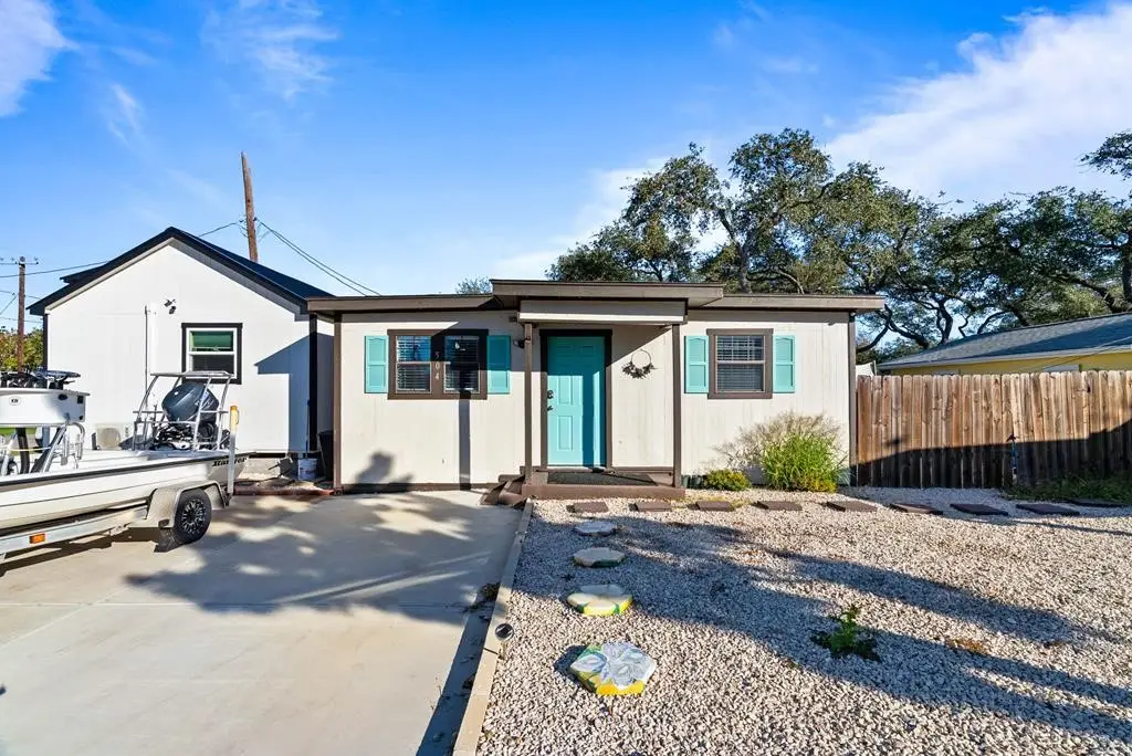 504 W Liberty Street, Rockport, TX 78382 - #1