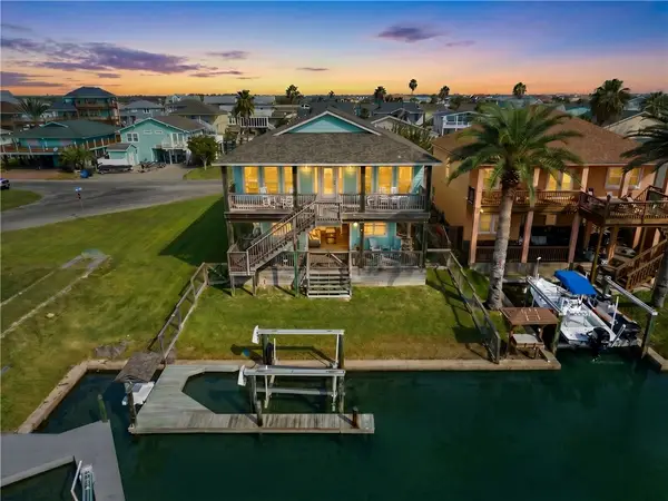 181 Port Saint Claire, City by the Sea, TX 78336