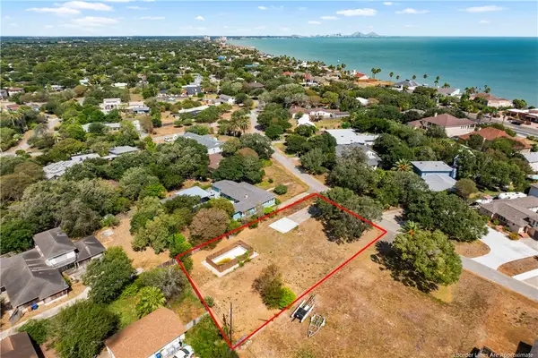 6049 Edgewater Drive, Corpus Christi, TX 78412