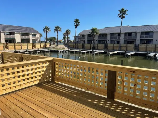 2107 Bayhouse Drive #2107, Rockport, TX 78382
