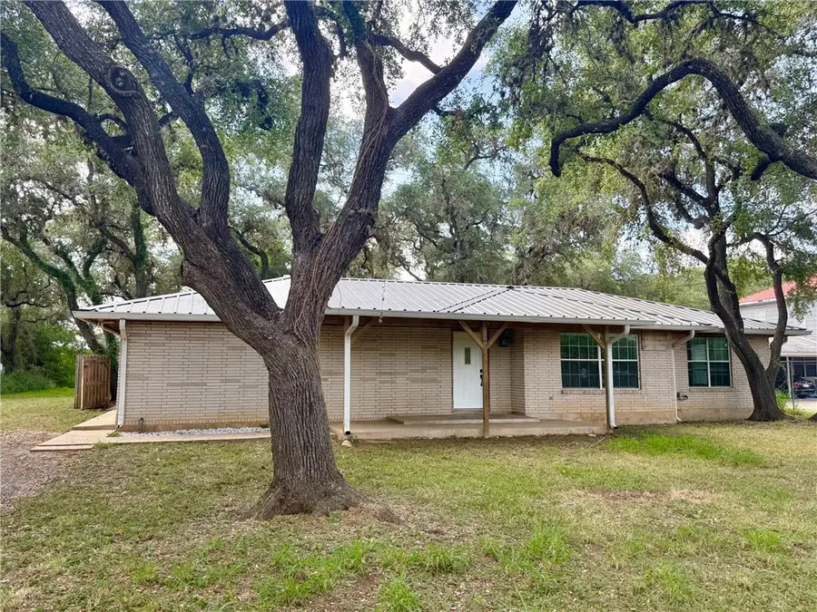 170 White Lane, Beeville, TX 78102 - #2