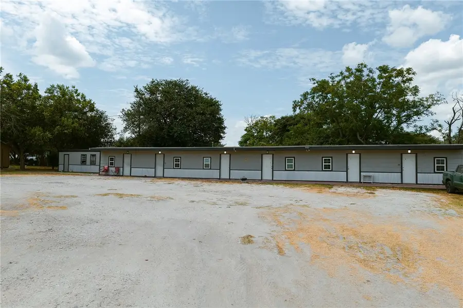 315 N Front Street, Mathis, TX 78368 - #2