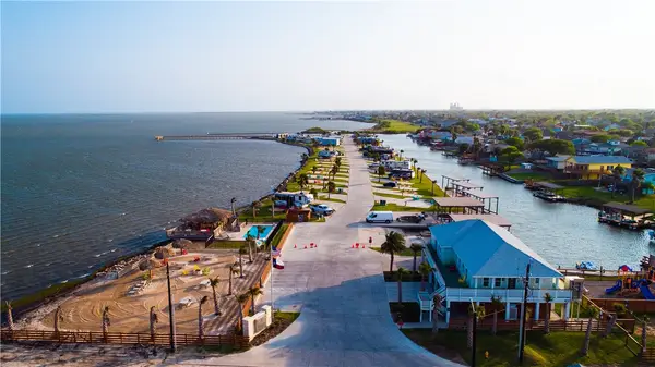 101 Caribbean Drive #50, Corpus Christi, TX 78418