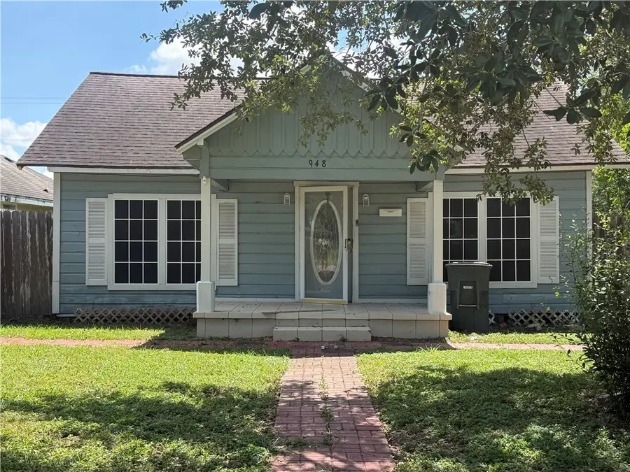 948 N Wright Street, Alice, TX 78332 - #2
