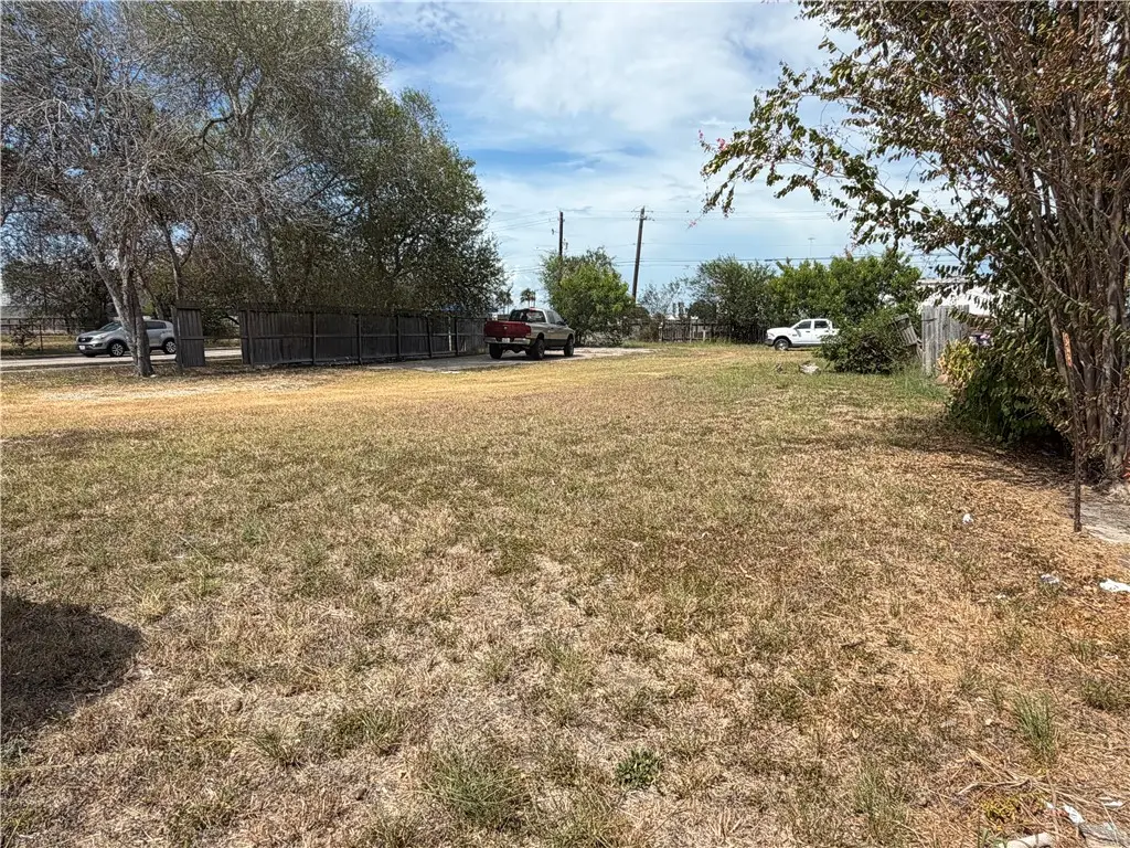 4914 Williams Drive, Corpus Christi, TX 78411 - #1