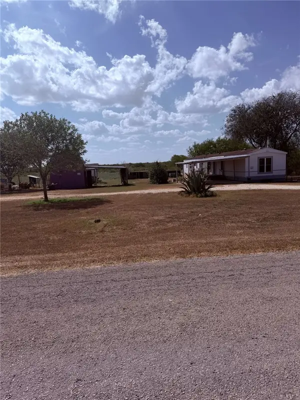 239 N County Road 1026, Kingsville, TX 78363