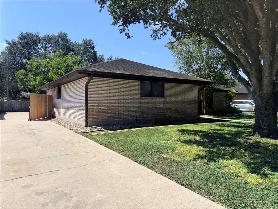 1501 Michael Street, Kingsville, TX 78363 - #3