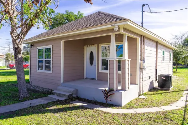 2407 Mary Street, Corpus Christi, TX 78405